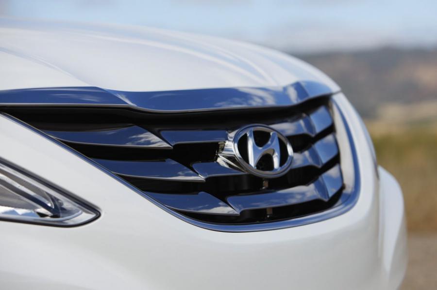  Hyundai Sonata 2.0T 2010 года  (фото 15 из 67)